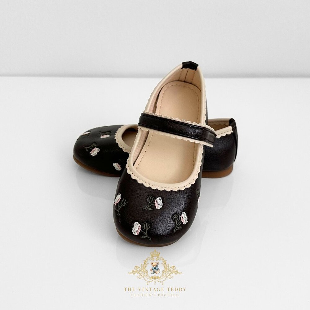 NWT Pretty Girls Mary Jane Flats Embroidered Cute Children's Shoes Brown 8.5 - Picture 4 of 6